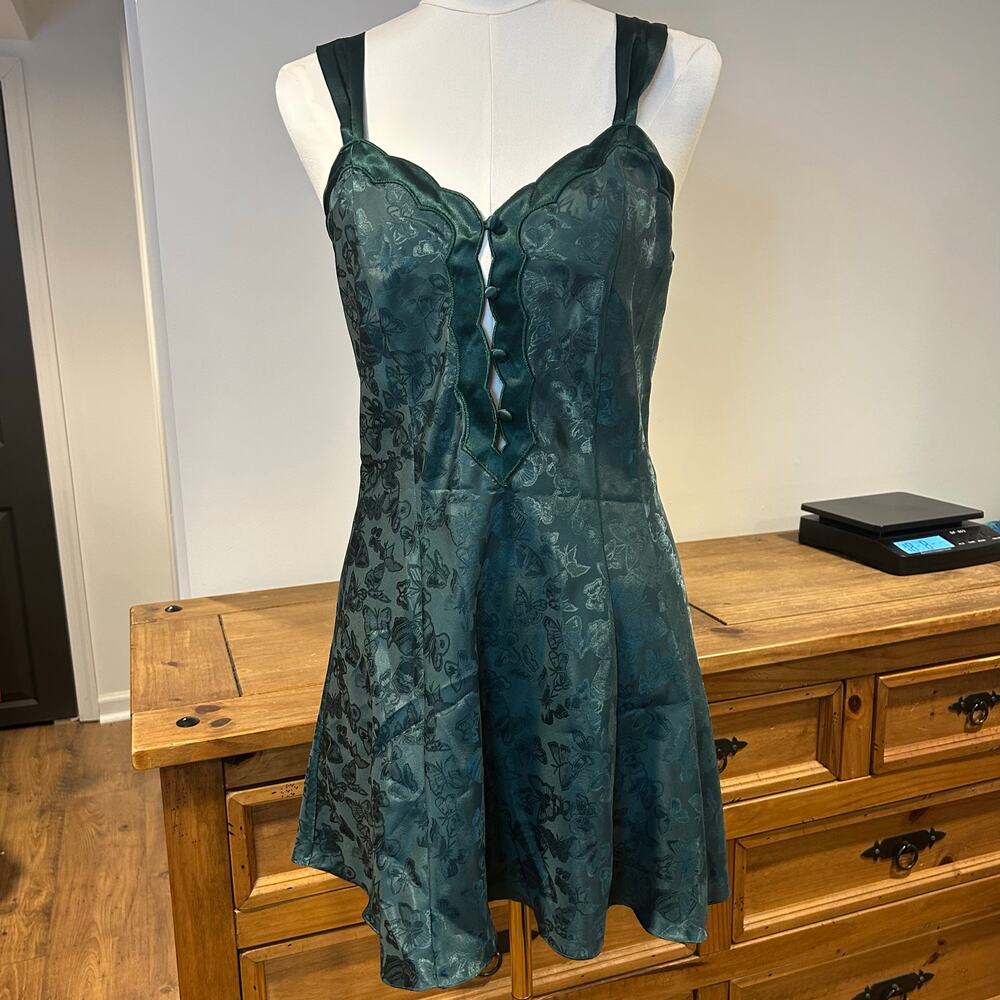 ERIKA TAYLOR Sz S Women Green Butterfly Embossed Satin Slip Dress Button Scallop